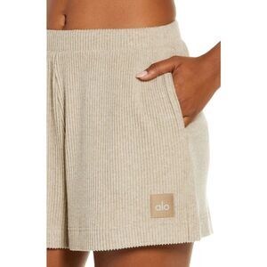 Alo Yoga Muse Ribbed High Waist Athletic Shorts Gravel Heather Tan Gray Brown XS